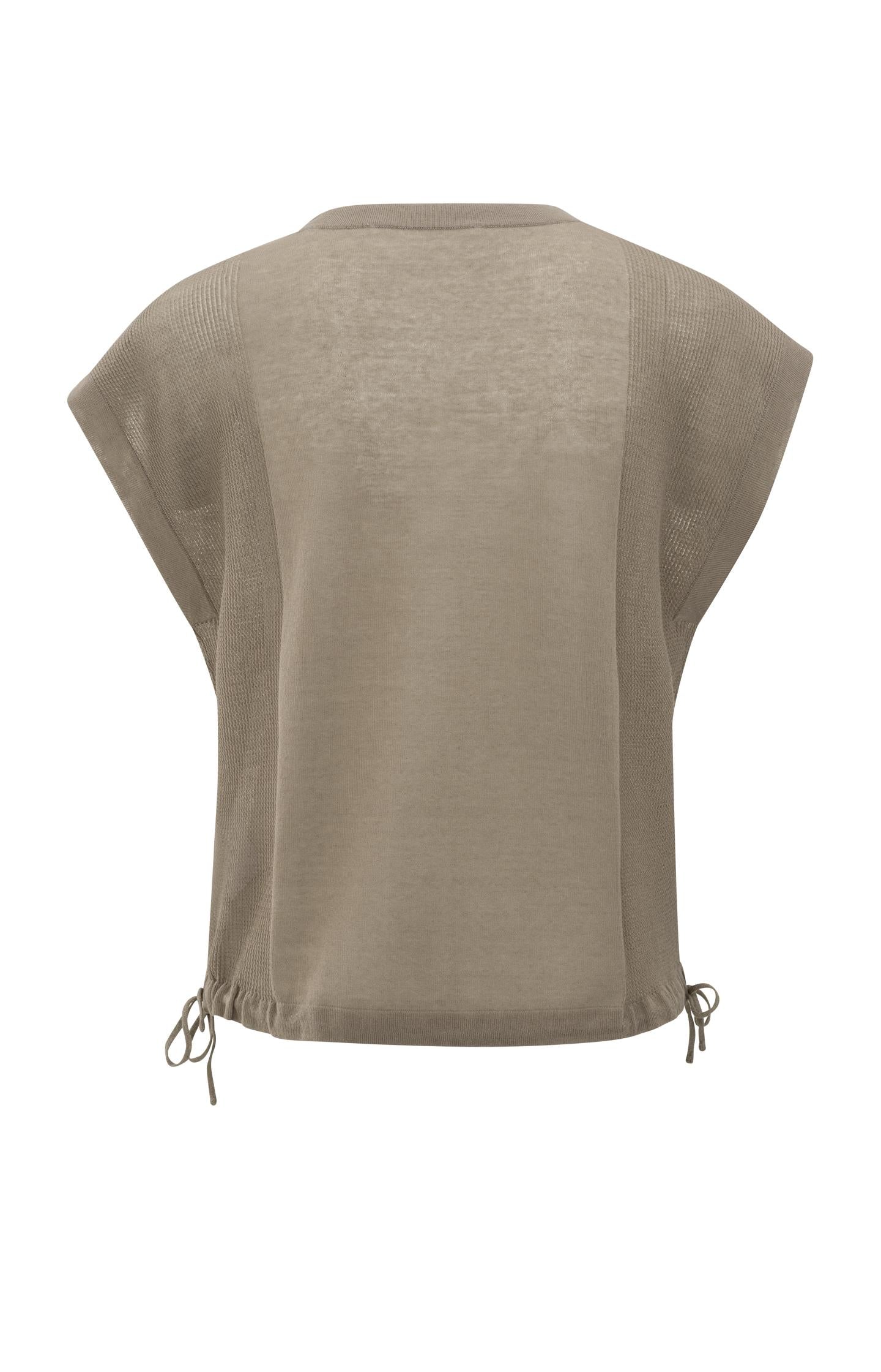 Suzy| Sleeveless top
