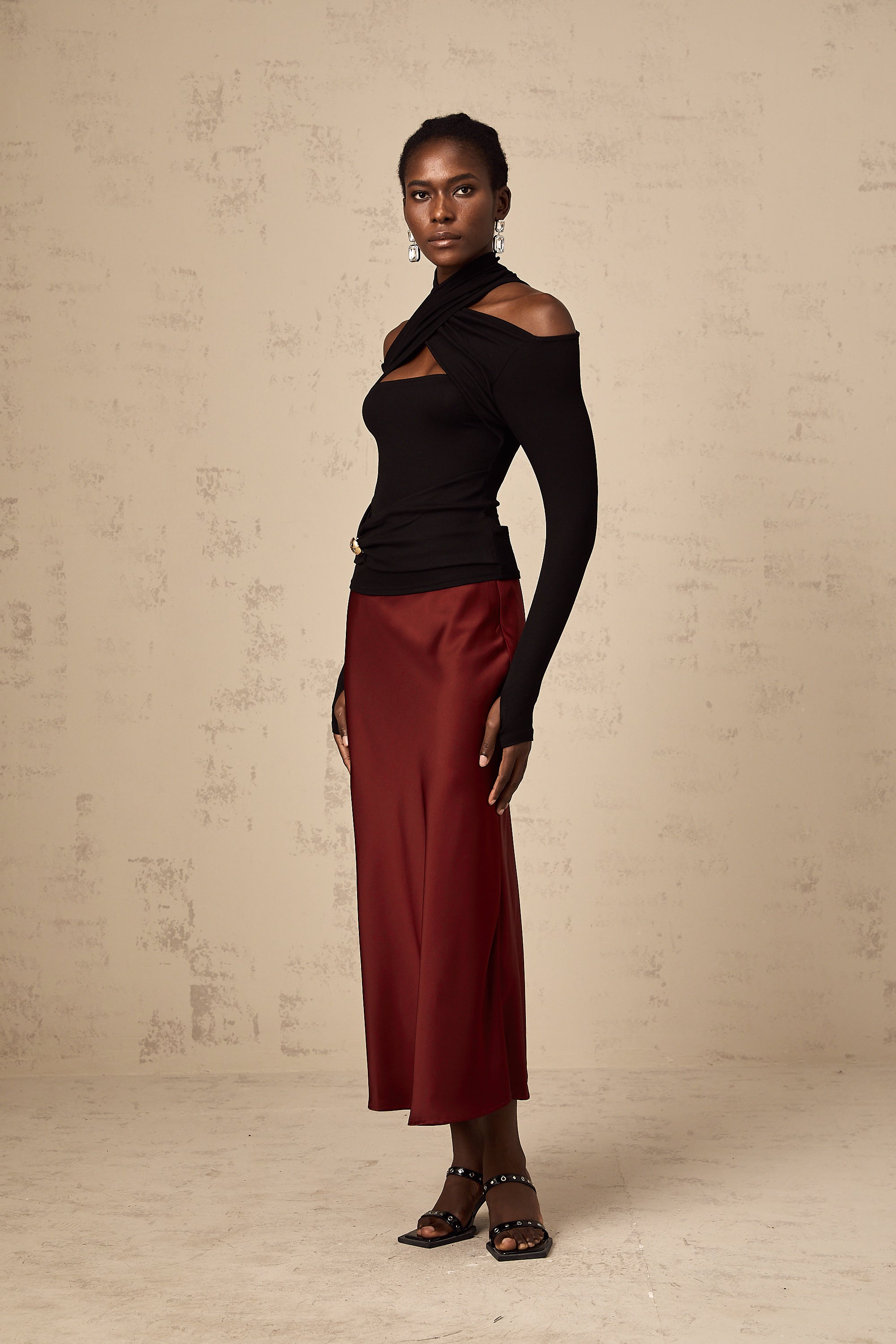 Vanessa | flared satin skirt